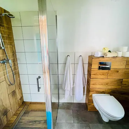 Domki Summer 펜션 웨바